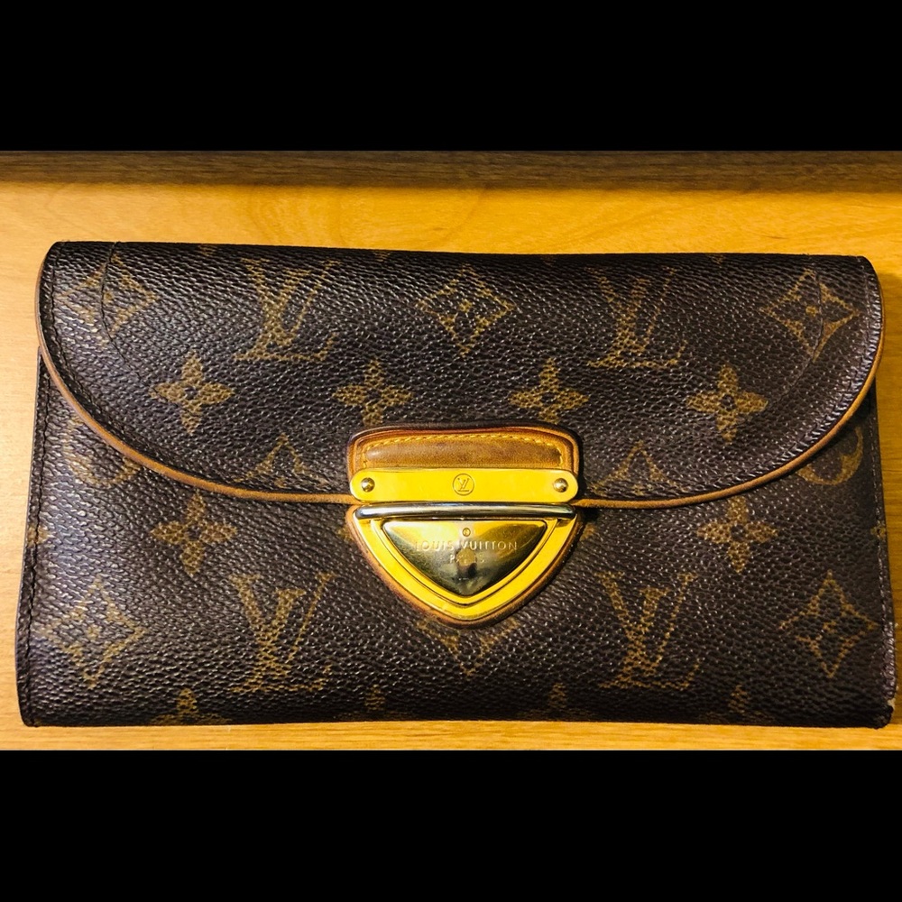 ⭐️⭐️Authentic Louis Vuitton Eugenia Wallet⭐️⭐️